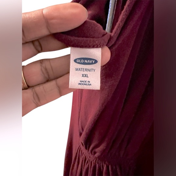 Old Navy Maternity V-Neck Twist-Back Tank Top - Burgundy/Cranberry - Size XXL - Picture 3 of 5